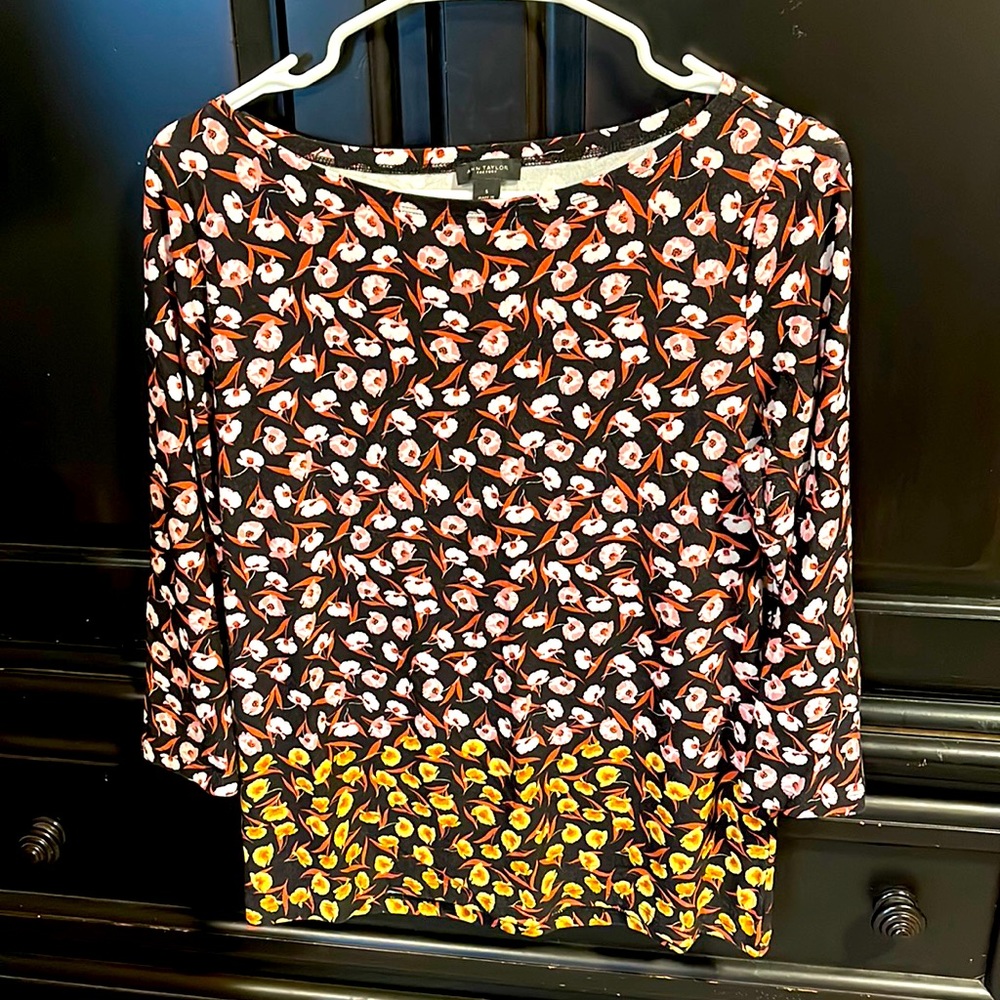 Ann Taylor Factory 3/4 sleeve floral top